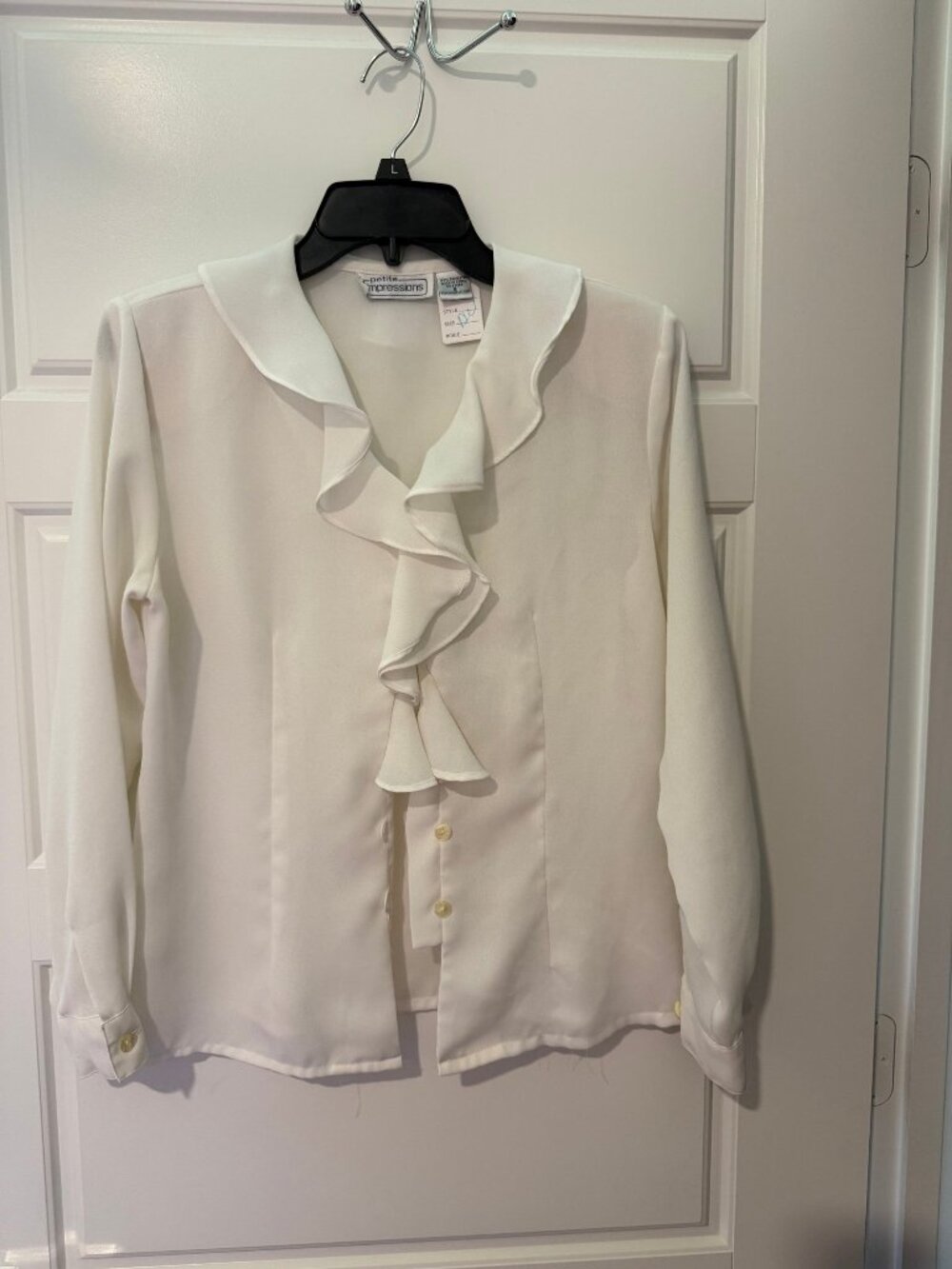 Petite Impressions White Ruffle Blouse Size 6
